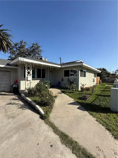 221 S Howard St, Corona, CA 92879