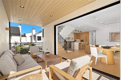 612 Begonia #1/2, Corona Del Mar, CA 92625