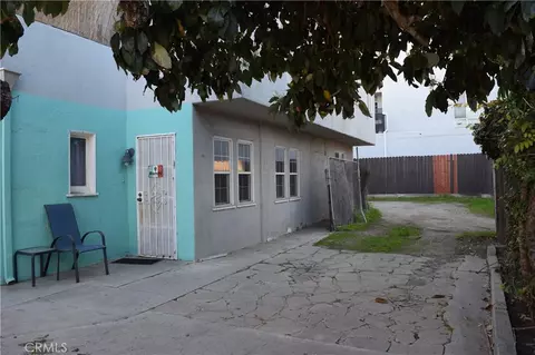 Exterior - 1900 E 6th, Long Beach, CA 90802 photo 12 of 17