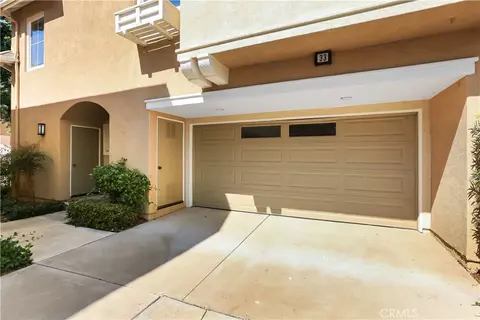 33 Visalia, Irvine, CA 92602
