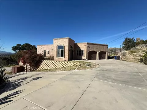 Exterior - 3000 Galaxie Hts, Riverside, CA 92507 photo 2 of 16