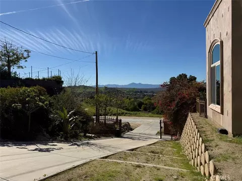 Exterior - 3000 Galaxie Hts, Riverside, CA 92507 photo 6 of 16