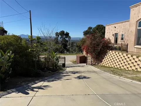 Exterior - 3000 Galaxie Hts, Riverside, CA 92507 photo 5 of 16
