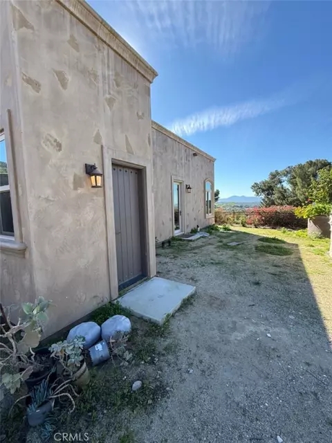 Exterior - 3000 Galaxie Hts, Riverside, CA 92507 photo 7 of 16