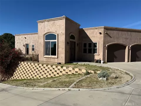 Exterior - 3000 Galaxie Hts, Riverside, CA 92507 photo 3 of 16