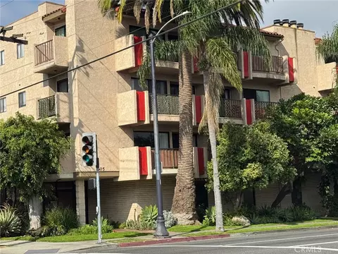 605 Redondo Ave #206, Long Beach, CA 90814