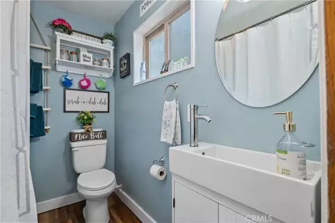 Bath - 42955 Encino, Big Bear Lake, CA 92315 photo 1 of 1