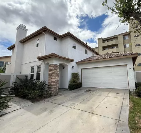 18 Redwood Ct, Stanton, CA 90680