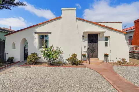 2525 Fashion Ave, Long Beach, CA 90810