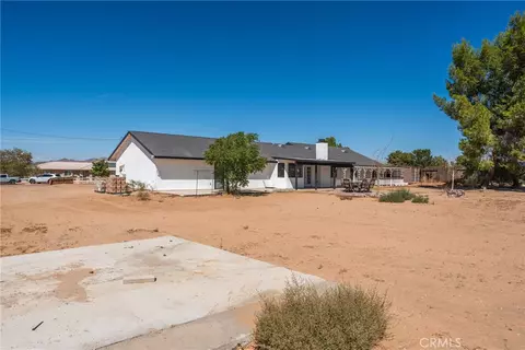 Exterior - 16433 Ocotilla Rd, Apple Valley, CA 92307 photo 6 of 8