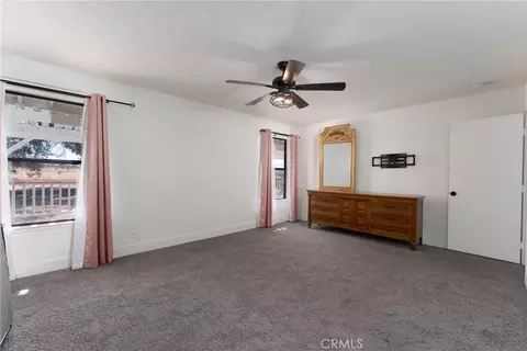Bedroom - 16433 Ocotilla Rd, Apple Valley, CA 92307 photo 2 of 5