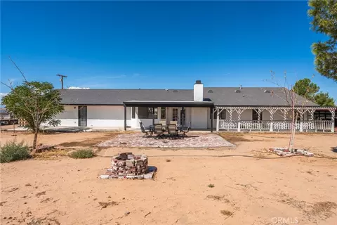 Exterior - 16433 Ocotilla Rd, Apple Valley, CA 92307 photo 5 of 8