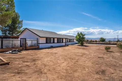 Exterior - 16433 Ocotilla Rd, Apple Valley, CA 92307 photo 8 of 8