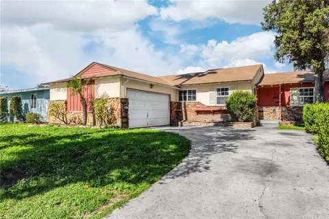 1207 W Woodcrest, Fullerton, CA 92833