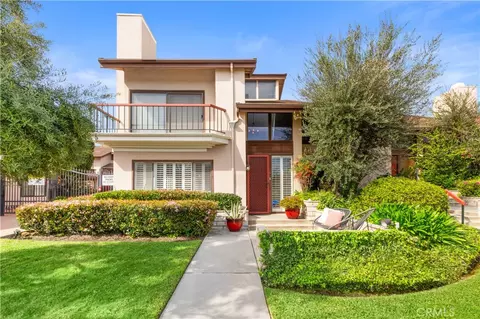 4015 N Virginia Rd # 4, Long Beach, CA 90807