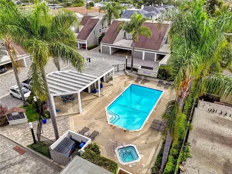 2554 Elden Ave #B102, Costa Mesa, CA 92627