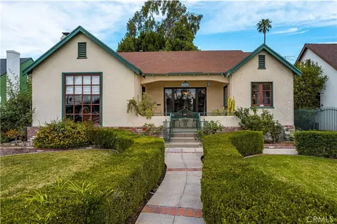 4545 Sunnyside Dr, Riverside, CA 92506