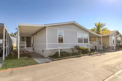 126 Pecan Ln, Fountain Valley, CA 92708