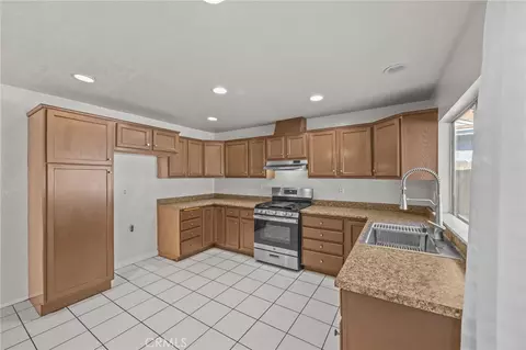 Kitchen - 13065 San Clemente Ln, Chino, CA 91710 photo 2 of 3