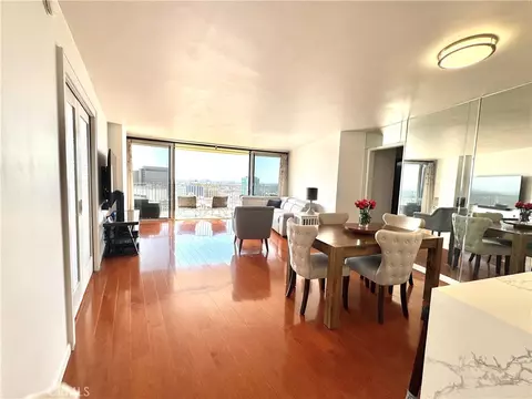 700 E Ocean Blvd #2801, Long Beach, CA 90802