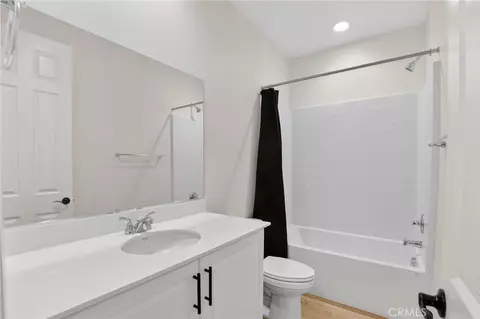 Entry Way - 2125 E Jackman, Lancaster, CA 93535 photo 8 of 14