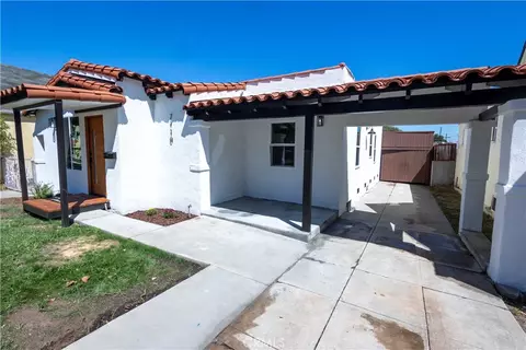 7710 S Halldale Ave, Los Angeles, CA 90047