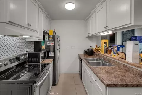 Kitchen - 5530 Ackerfield #314, Long Beach, CA 90805 photo 2 of 2