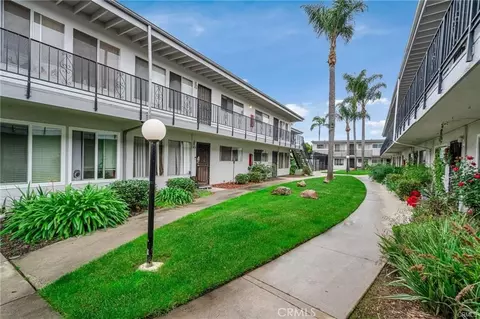Exterior - 5530 Ackerfield #314, Long Beach, CA 90805 photo 3 of 4