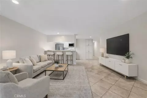 280 Molino #108, Long Beach, CA 90803