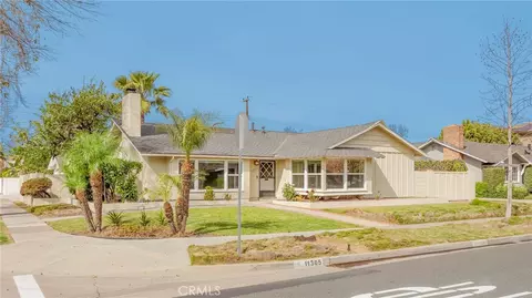 11305 Loch Lomond Rd, Los Alamitos, CA 90720