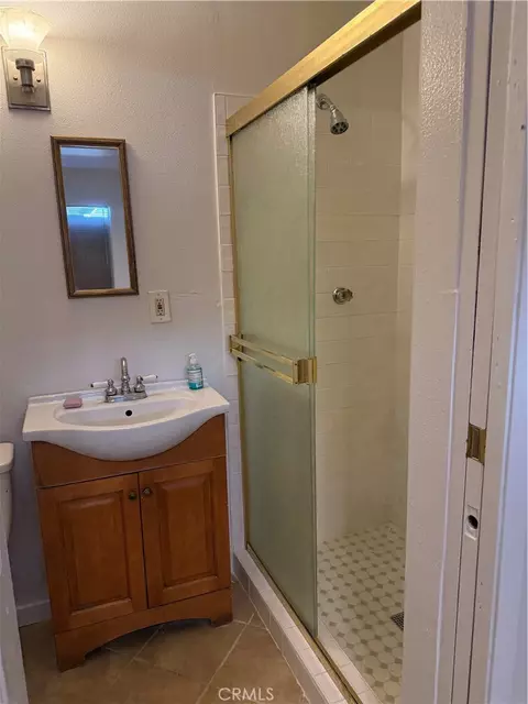 Bath - 2315 11th St, Riverside, CA 92507 photo 2 of 2