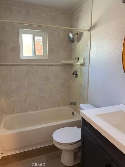 Bath - 2315 11th St, Riverside, CA 92507 photo 1 of 2