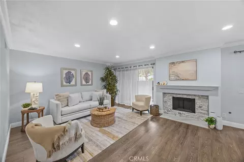 2504 E Willow St #101, Signal Hill, CA 90755