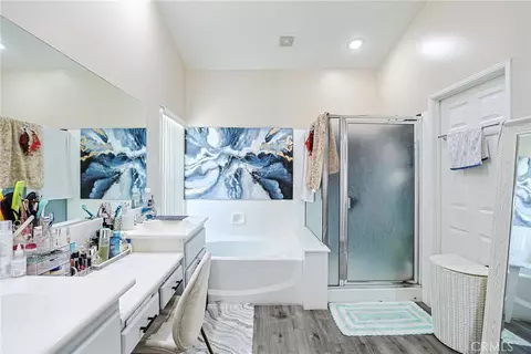 Bath - 80618 Declaration, Indio, CA 92201 photo 2 of 3