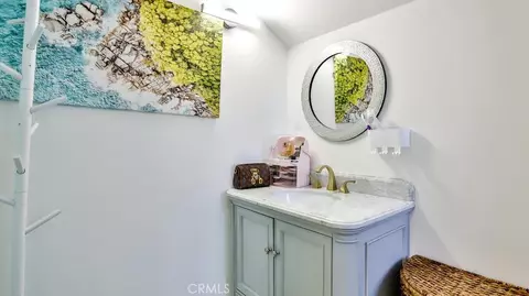 Bath - 12124 Lester Ct, Chino, CA 91710 photo 6 of 8