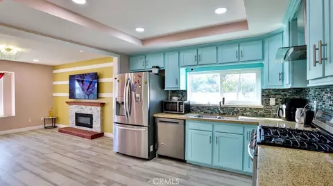 Kitchen - 12124 Lester Ct, Chino, CA 91710 photo 4 of 5