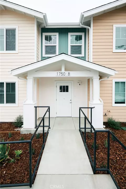 1750 E 63 St #8, Los Angeles, CA 90001