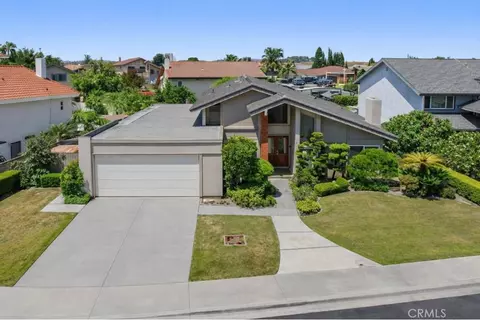 17779 Montezuma, Fountain Valley, CA 92708
