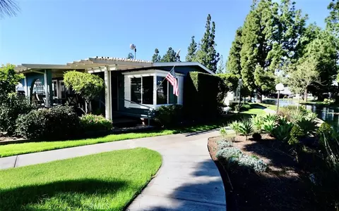 14041 Lake Side Dr #130, La Mirada, CA 90638