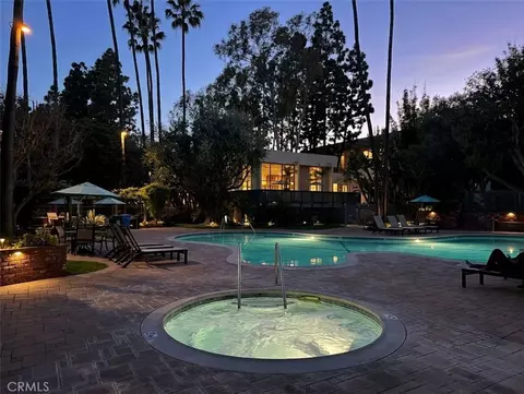 576 N Bellflower Blvd #236, Long Beach, CA 90814
