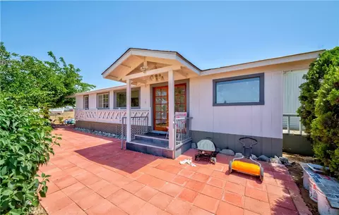 7127 Phelan Rd, Phelan, CA 92371