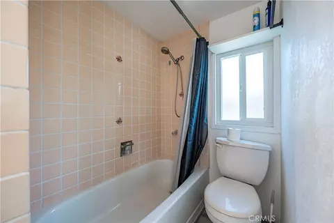Bath - 1619 W 163rd, Compton, CA 90220 photo 2 of 4