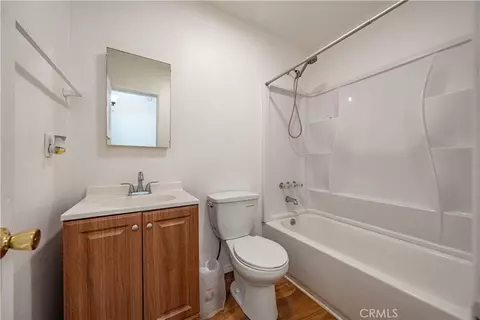 Bath - 1619 W 163rd, Compton, CA 90220 photo 3 of 4