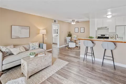 2845 S Fairview #E, Santa Ana, CA 92704