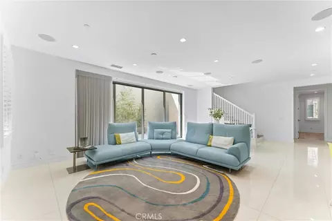 125 Toretta, Irvine, CA 92602