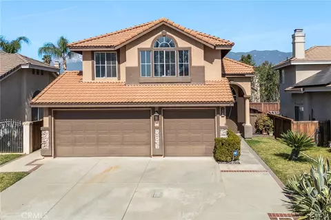 14168 Plumas Ct, Fontana, CA 92336