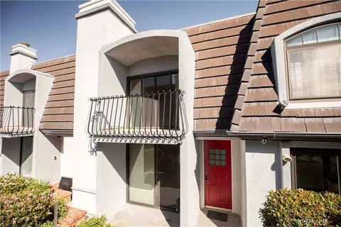8125 Redlands St #109, Playa Del Rey, CA 90293