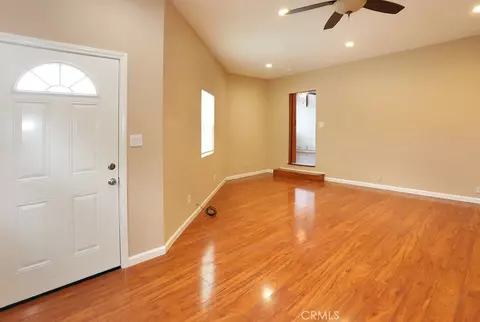 Living - 6449 Lemon Ave, Long Beach, CA 90805 photo 6 of 9