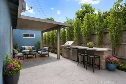 Exterior - 6449 Lemon Ave, Long Beach, CA 90805 photo 1 of 10
