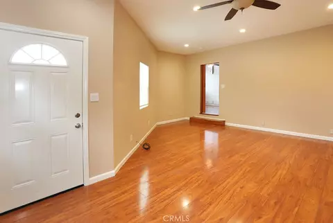 Living - 6449 Lemon Ave, Long Beach, CA 90805 photo 6 of 8